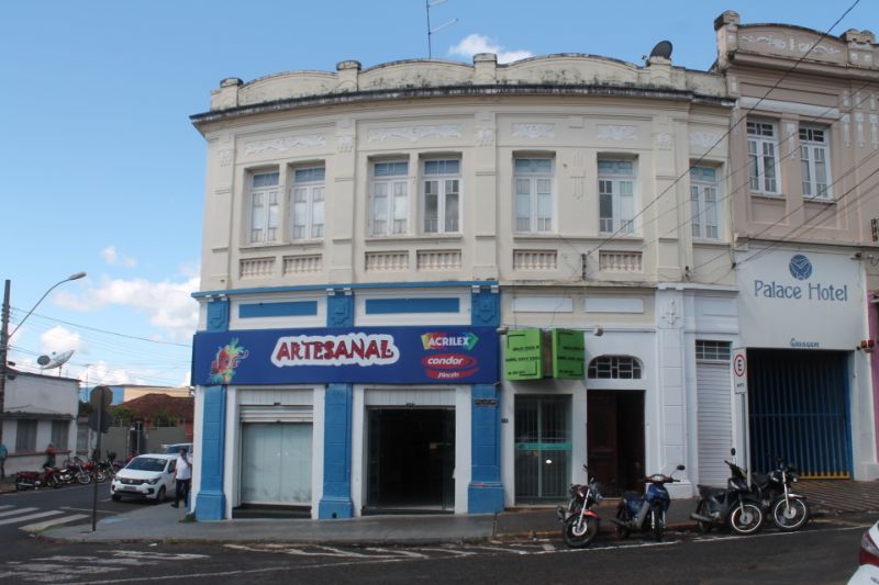 Prédio Inteiro à Venda, Centro Araguari - MG | BASE IMOBILIÁRIA