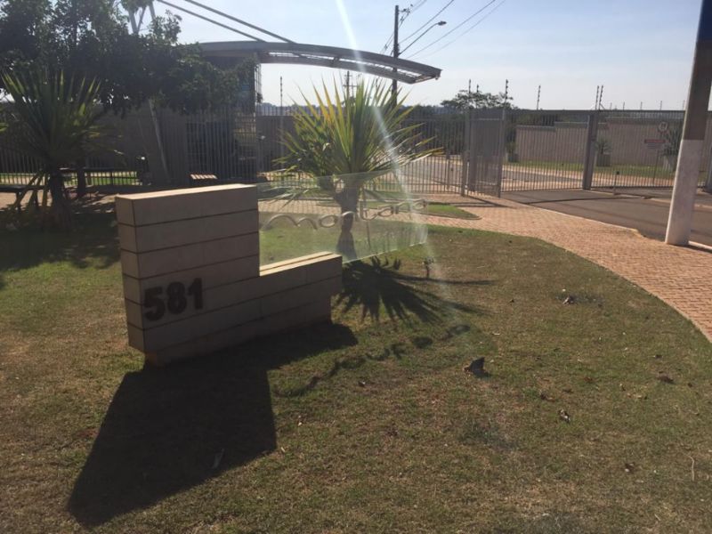 TERRENO em Bairro Mantereey ll