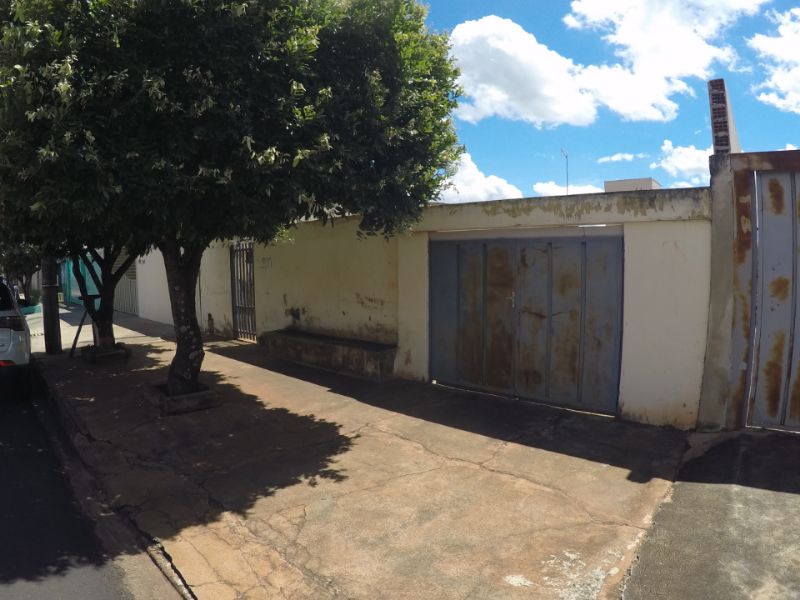 CASA em JARDIM DAS ROSAS