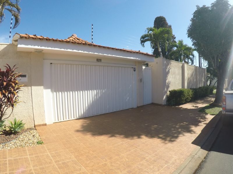 CASA em Nova Jaboticabal