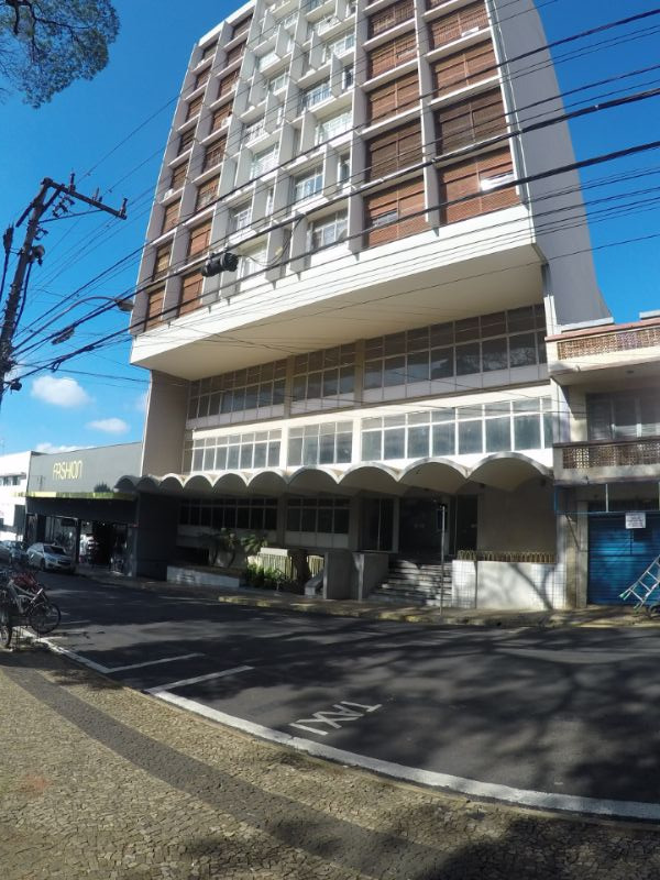 APARTAMENTO em CENTRO
