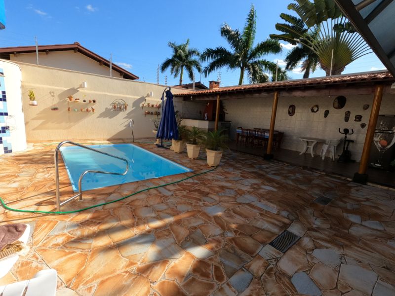 CASA em Nova Jaboticabal