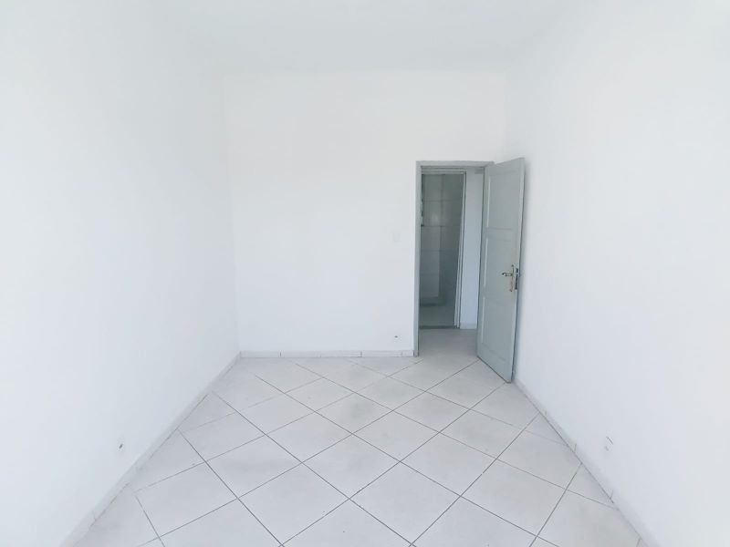 img-10